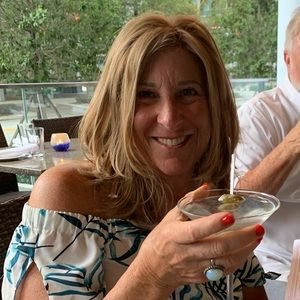 Meet your Posher, Janis